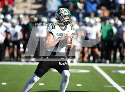 Thumbnail 1 in DeSoto vs. Southlake Carroll (UIL 6A Football Div II State Semi-Finals) photogallery.