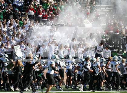 Thumbnail 2 in DeSoto vs. Southlake Carroll (UIL 6A Football Div II State Semi-Finals) photogallery.