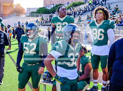 Thumbnail 2 in DeSoto vs. Southlake Carroll (UIL 6A Football Div II State Semi-Finals) photogallery.