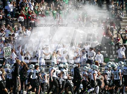 Thumbnail 1 in DeSoto vs. Southlake Carroll (UIL 6A Football Div II State Semi-Finals) photogallery.