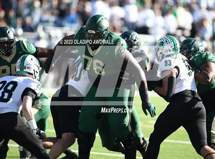 Thumbnail 3 in DeSoto vs. Southlake Carroll (UIL 6A Football Div II State Semi-Finals) photogallery.