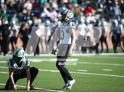 Thumbnail 3 in DeSoto vs. Southlake Carroll (UIL 6A Football Div II State Semi-Finals) photogallery.
