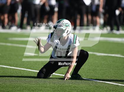 Thumbnail 2 in DeSoto vs. Southlake Carroll (UIL 6A Football Div II State Semi-Finals) photogallery.
