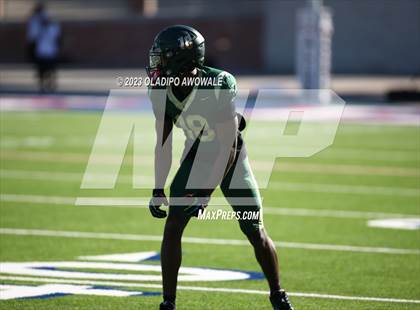 Thumbnail 3 in DeSoto vs. Southlake Carroll (UIL 6A Football Div II State Semi-Finals) photogallery.