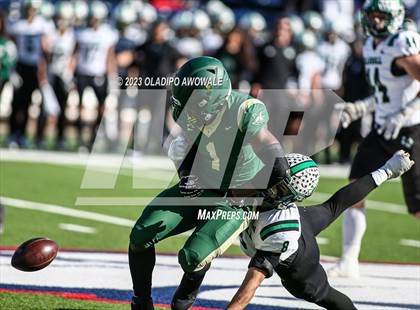 Thumbnail 3 in DeSoto vs. Southlake Carroll (UIL 6A Football Div II State Semi-Finals) photogallery.