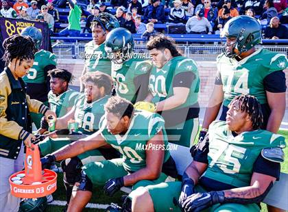 Thumbnail 2 in DeSoto vs. Southlake Carroll (UIL 6A Football Div II State Semi-Finals) photogallery.