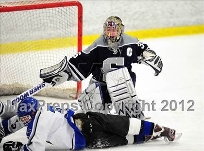Thumbnail 2 in Staples/Weston/Shelton @ East Catholic photogallery.