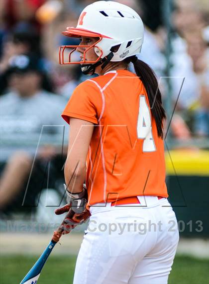 Thumbnail 2 in Mineola vs Lone Star (UIL 3A Regional Semifinal) photogallery.