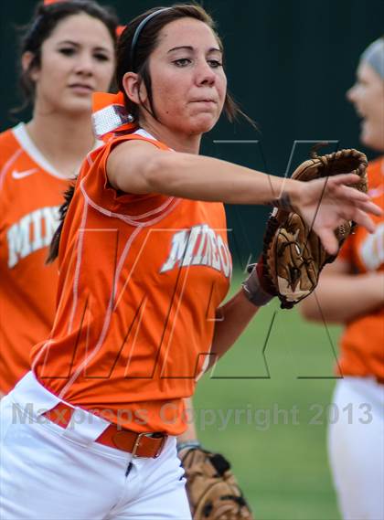 Thumbnail 1 in Mineola vs Lone Star (UIL 3A Regional Semifinal) photogallery.