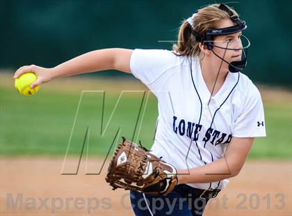 Thumbnail 2 in Mineola vs Lone Star (UIL 3A Regional Semifinal) photogallery.
