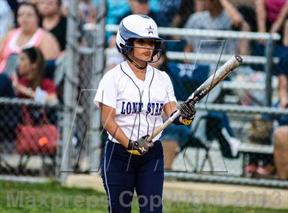 Thumbnail 1 in Mineola vs Lone Star (UIL 3A Regional Semifinal) photogallery.