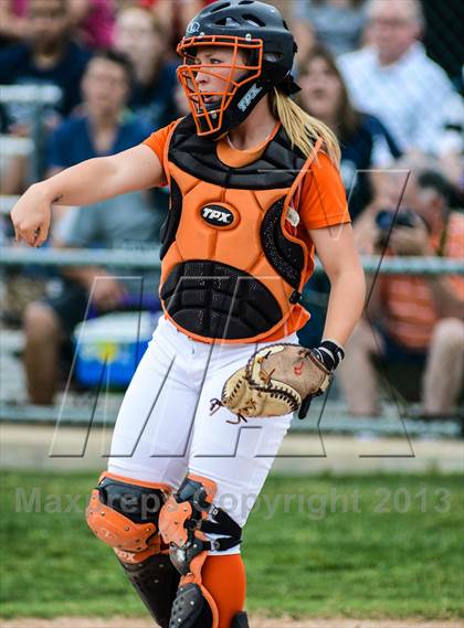 Thumbnail 2 in Mineola vs Lone Star (UIL 3A Regional Semifinal) photogallery.