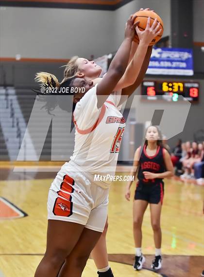 Thumbnail 1 in Albertville @ Grissom photogallery.