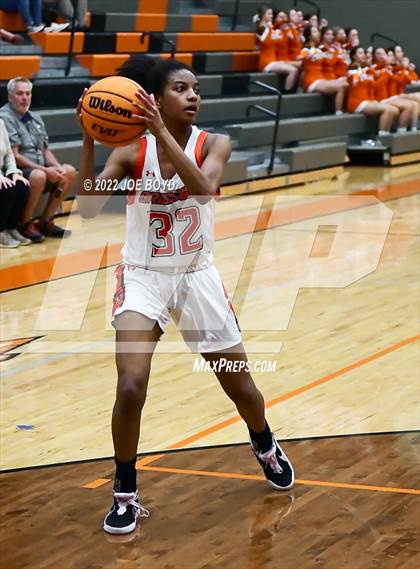 Thumbnail 2 in Albertville @ Grissom photogallery.