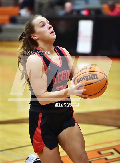 Thumbnail 2 in Albertville @ Grissom photogallery.