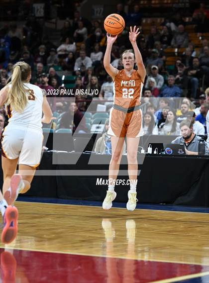 Thumbnail 2 in Windsor vs. Mead (CHSAA 5A Great 8 ) photogallery.