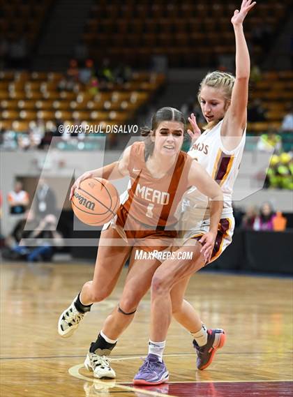 Thumbnail 3 in Windsor vs. Mead (CHSAA 5A Great 8 ) photogallery.