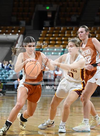 Thumbnail 3 in Windsor vs. Mead (CHSAA 5A Great 8 ) photogallery.