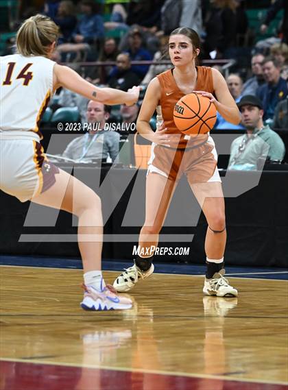 Thumbnail 3 in Windsor vs. Mead (CHSAA 5A Great 8 ) photogallery.