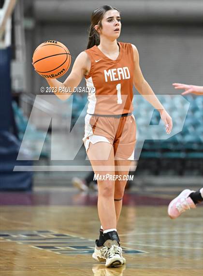 Thumbnail 3 in Windsor vs. Mead (CHSAA 5A Great 8 ) photogallery.