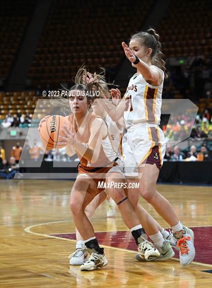 Thumbnail 1 in Windsor vs. Mead (CHSAA 5A Great 8 ) photogallery.