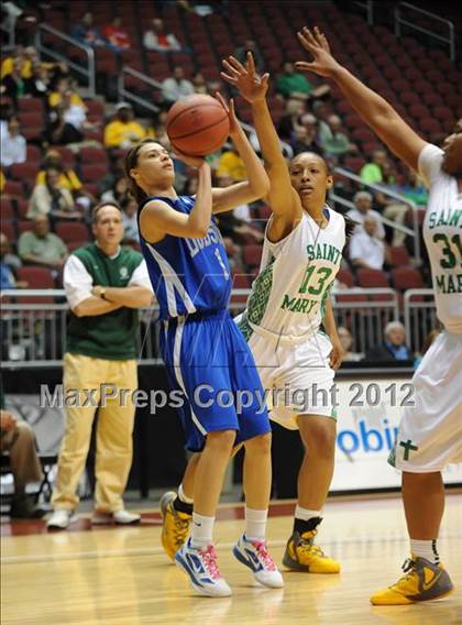 Thumbnail 1 in St. Mary's vs. Dobson (AIA D1 Semifinals) photogallery.