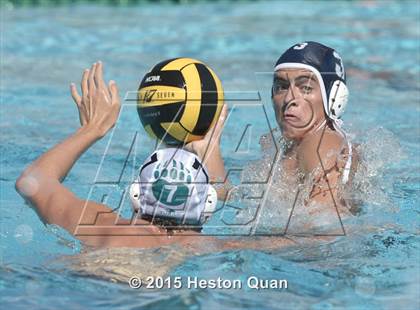 Thumbnail 2 in Aliso Niguel vs Yorba Linda (Villa Park Classic) photogallery.