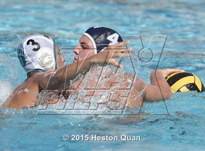 Thumbnail 2 in Aliso Niguel vs Yorba Linda (Villa Park Classic) photogallery.