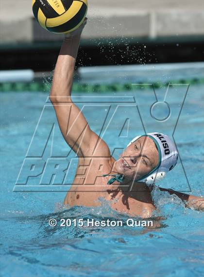 Thumbnail 2 in Aliso Niguel vs Yorba Linda (Villa Park Classic) photogallery.