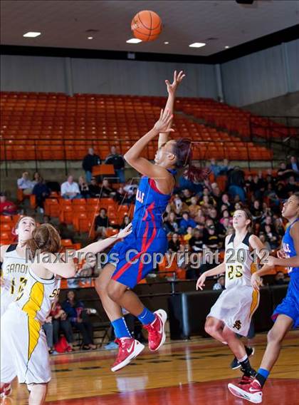 Thumbnail 2 in Amarillo vs. Duncanville (5A Region 1 Semifinal) photogallery.