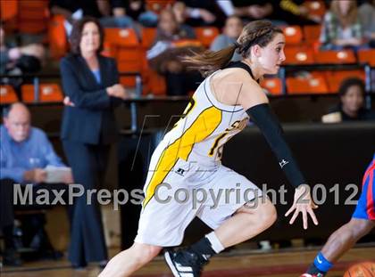 Thumbnail 2 in Amarillo vs. Duncanville (5A Region 1 Semifinal) photogallery.