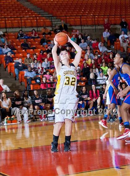 Thumbnail 1 in Amarillo vs. Duncanville (5A Region 1 Semifinal) photogallery.