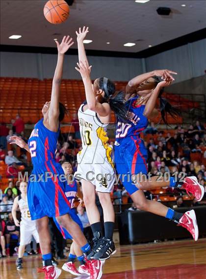 Thumbnail 3 in Amarillo vs. Duncanville (5A Region 1 Semifinal) photogallery.