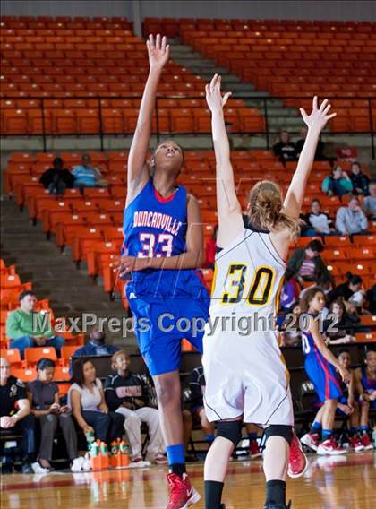 Thumbnail 3 in Amarillo vs. Duncanville (5A Region 1 Semifinal) photogallery.