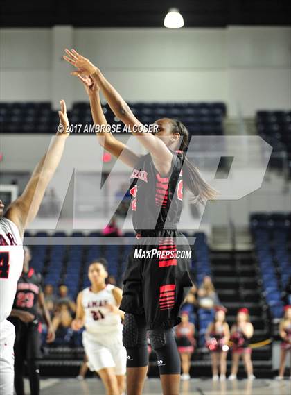 Thumbnail 3 in Langham Creek vs. Lamar (UIL 6A Bi-District Playoff) photogallery.