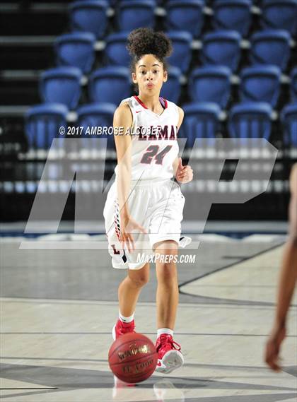 Thumbnail 3 in Langham Creek vs. Lamar (UIL 6A Bi-District Playoff) photogallery.