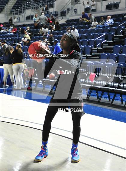 Thumbnail 2 in Langham Creek vs. Lamar (UIL 6A Bi-District Playoff) photogallery.