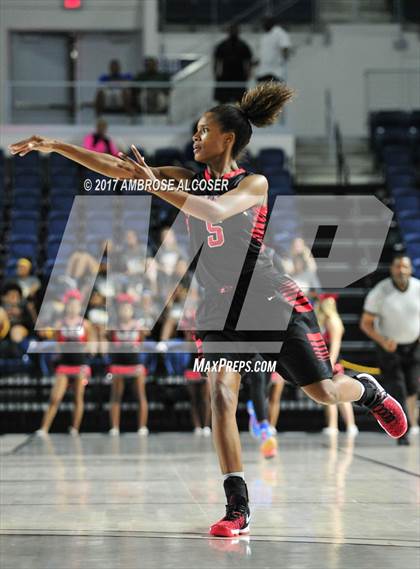 Thumbnail 2 in Langham Creek vs. Lamar (UIL 6A Bi-District Playoff) photogallery.