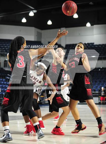 Thumbnail 2 in Langham Creek vs. Lamar (UIL 6A Bi-District Playoff) photogallery.