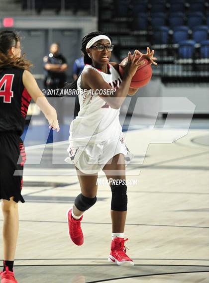 Thumbnail 3 in Langham Creek vs. Lamar (UIL 6A Bi-District Playoff) photogallery.