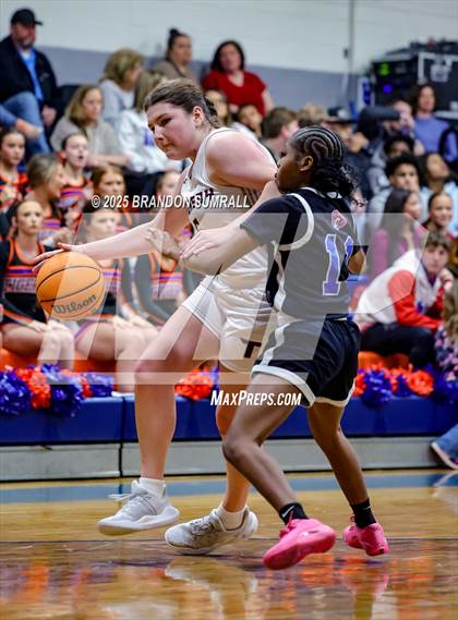 Thumbnail 1 in Chilton County vs Thorsby (Chilton County Tournament Semifinal) photogallery.