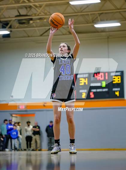 Thumbnail 2 in Chilton County vs Thorsby (Chilton County Tournament Semifinal) photogallery.