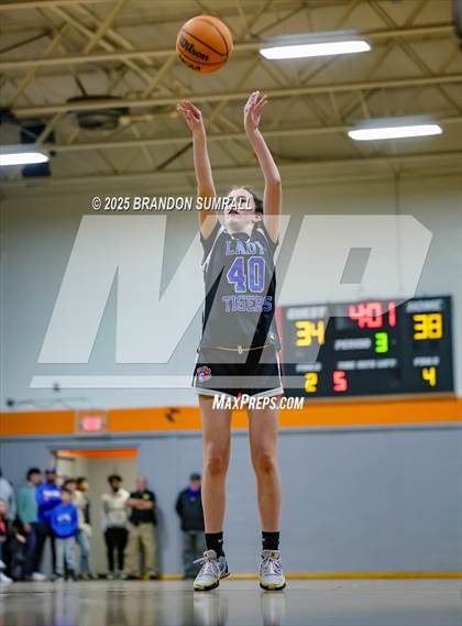 Thumbnail 3 in Chilton County vs Thorsby (Chilton County Tournament Semifinal) photogallery.