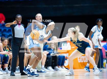 Thumbnail 3 in River Ridge vs Lovejoy (GHSA 6A State Championship) photogallery.