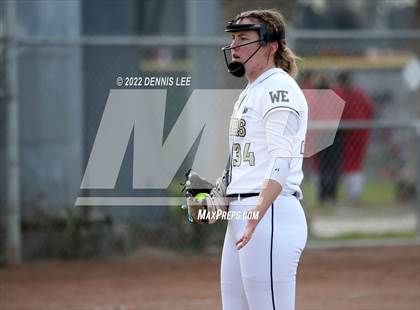 Thumbnail 1 in Golden Valley vs. Central Catholic photogallery.