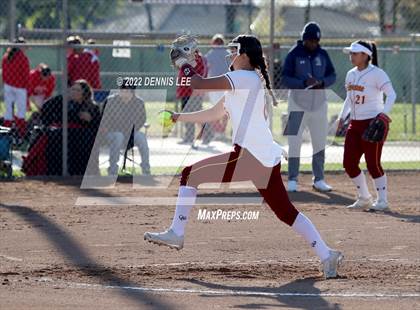 Thumbnail 2 in Golden Valley vs. Central Catholic photogallery.