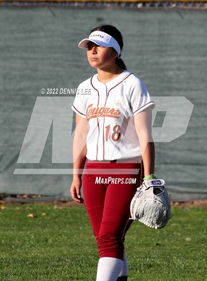 Thumbnail 1 in Golden Valley vs. Central Catholic photogallery.