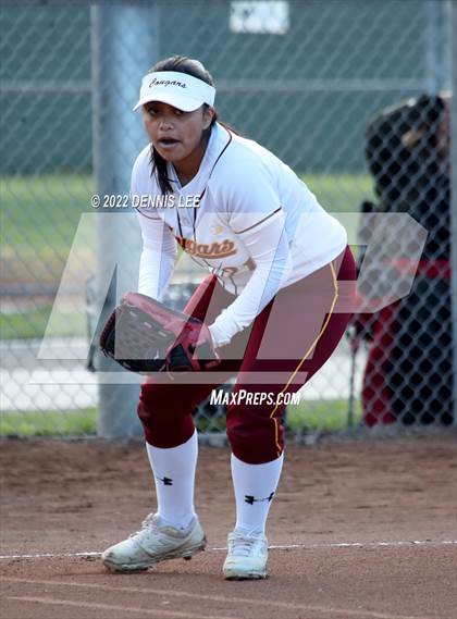 Thumbnail 1 in Golden Valley vs. Central Catholic photogallery.