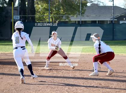 Thumbnail 1 in Golden Valley vs. Central Catholic photogallery.