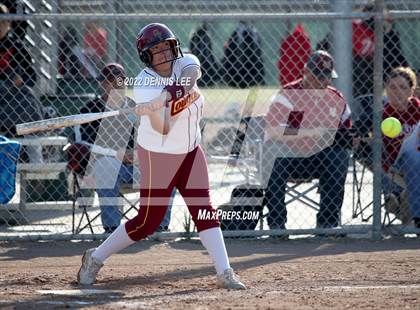 Thumbnail 1 in Golden Valley vs. Central Catholic photogallery.